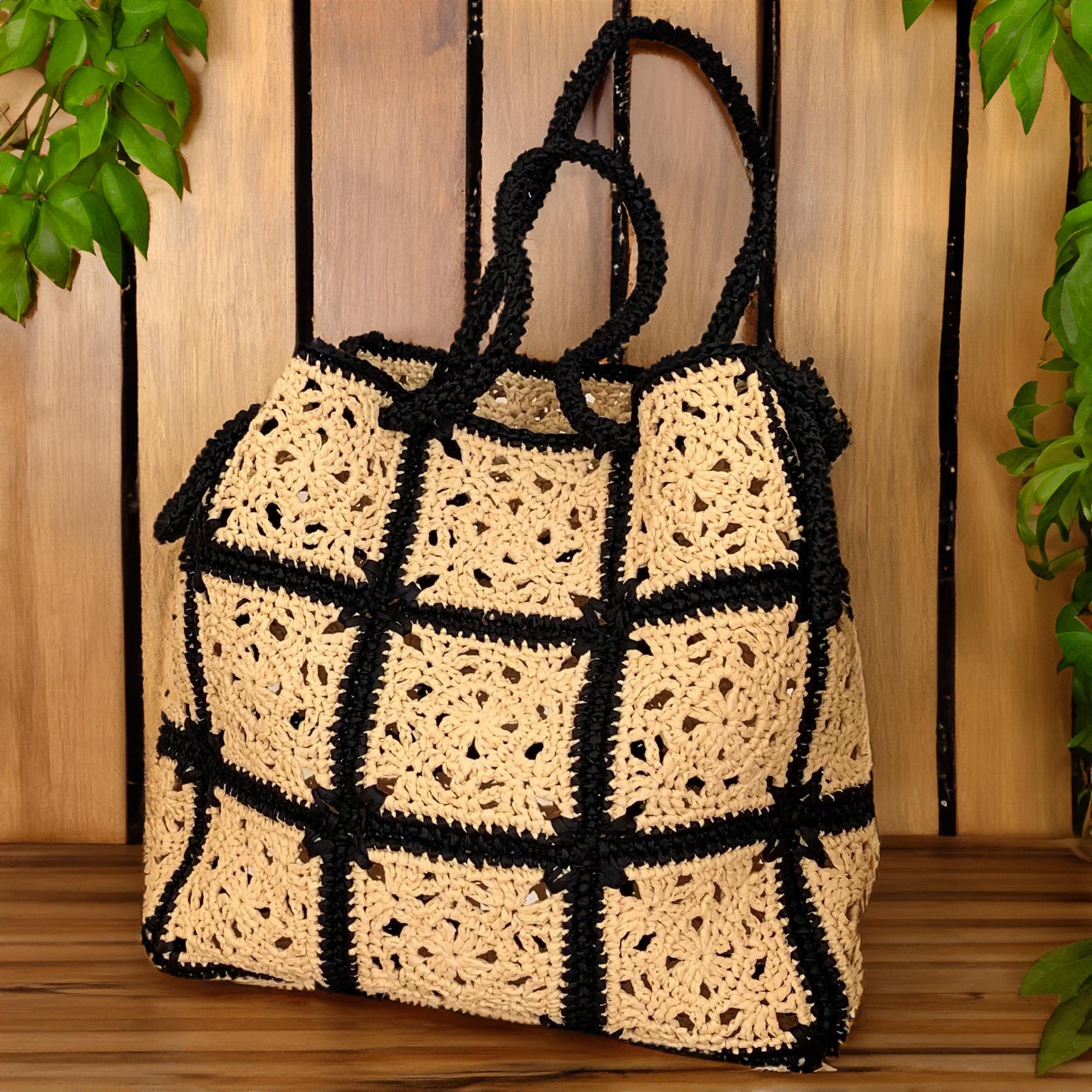 Beige & Noir Square Basket