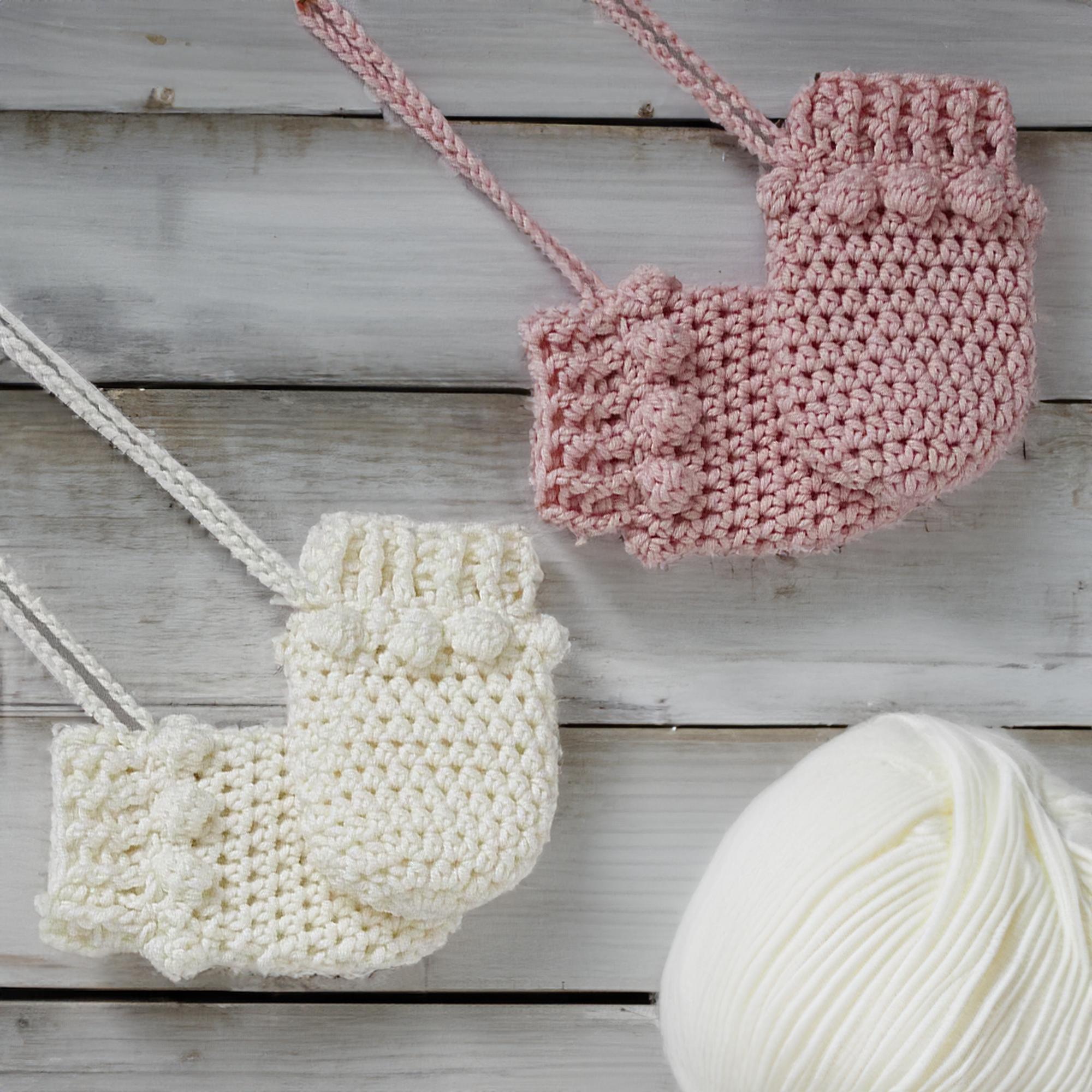 Snowy Puffball Mittens