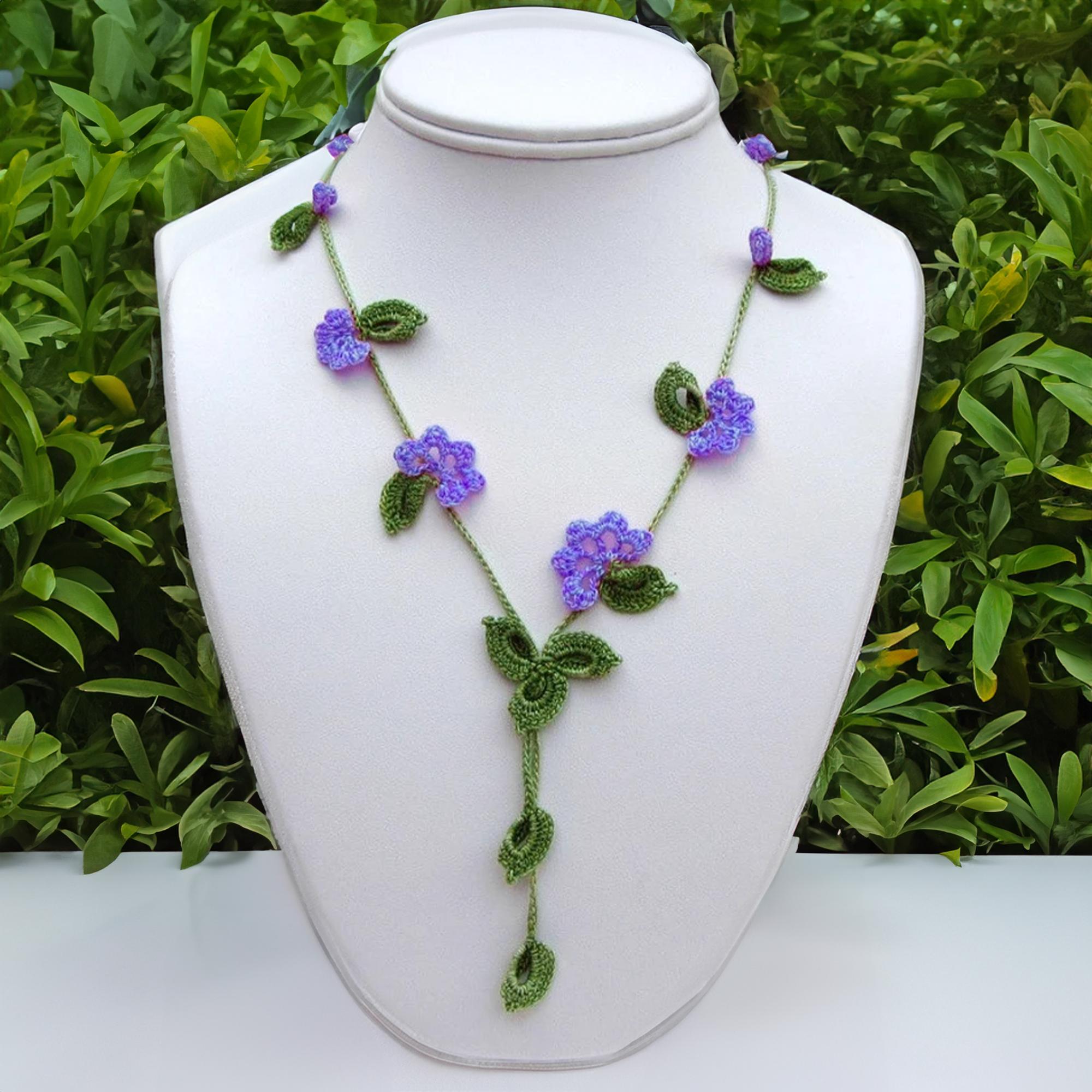 Verdant Blossom String Necklace