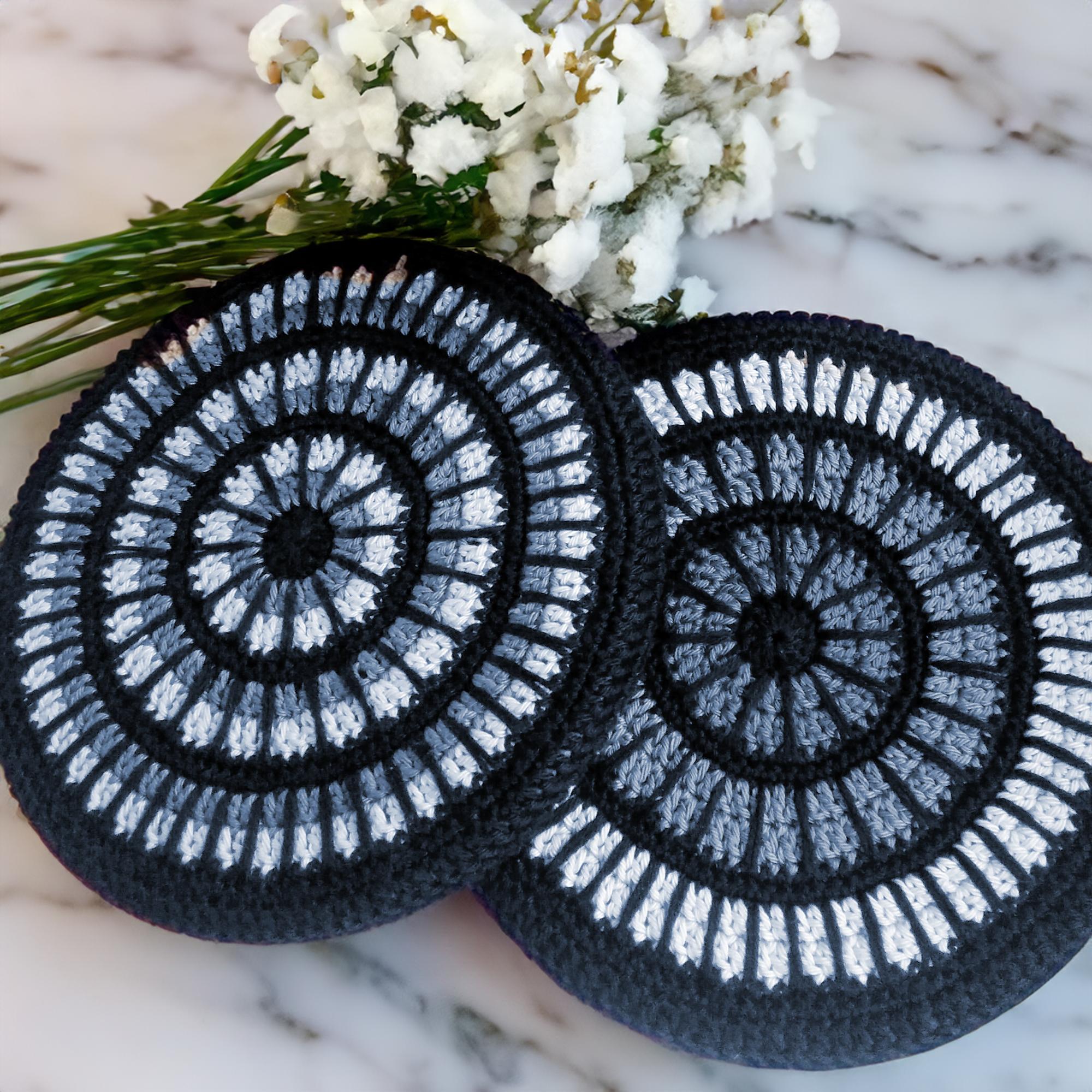 Ornate Mandala Round Potholders