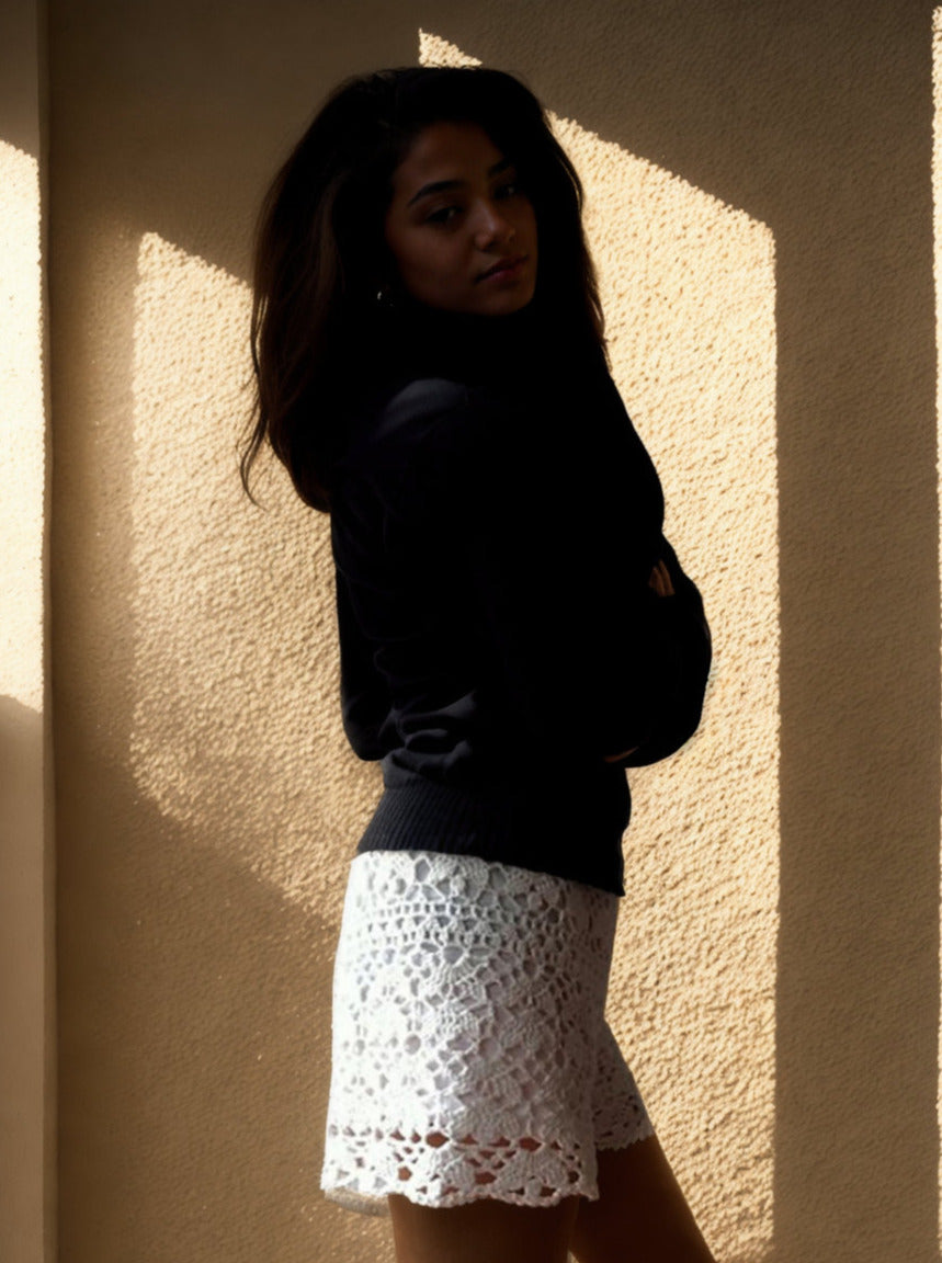 Creamy Daisy Chain Shorts